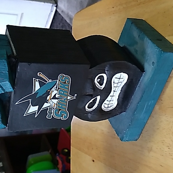 San Jose Sharks Tiki Totem - Picture 4 of 5